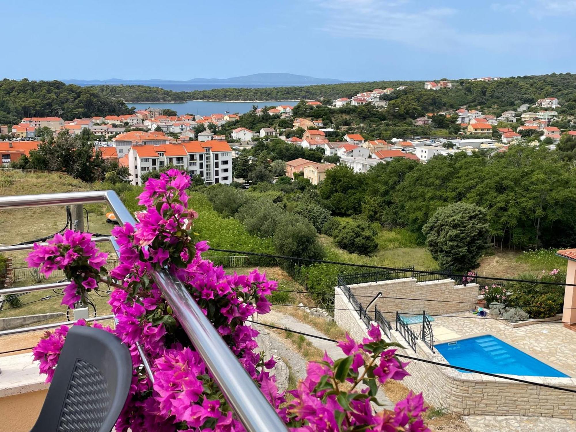 Charming Villa Rab Rab Town Exterior foto